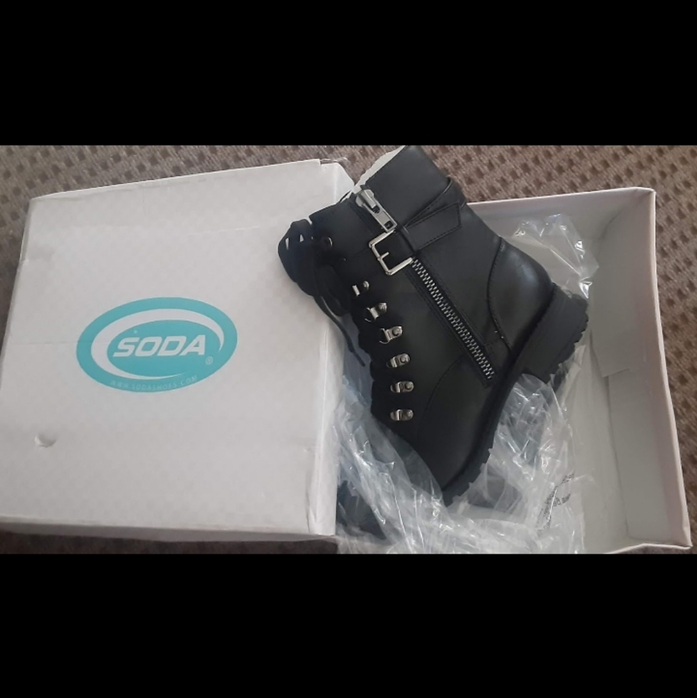 Brand New Soda Women's Ankle Boots